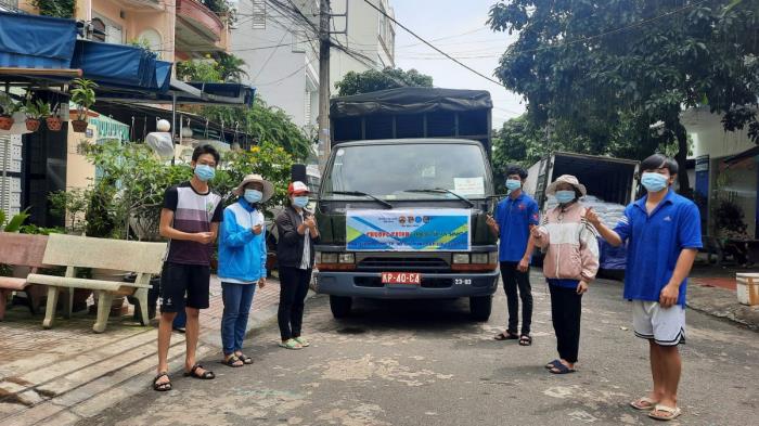 Nhận quà từ tỉnh Đoàn Bình Phước và trao tặng tã cho tỉnh Đoàn (ngày 16/09/2021)